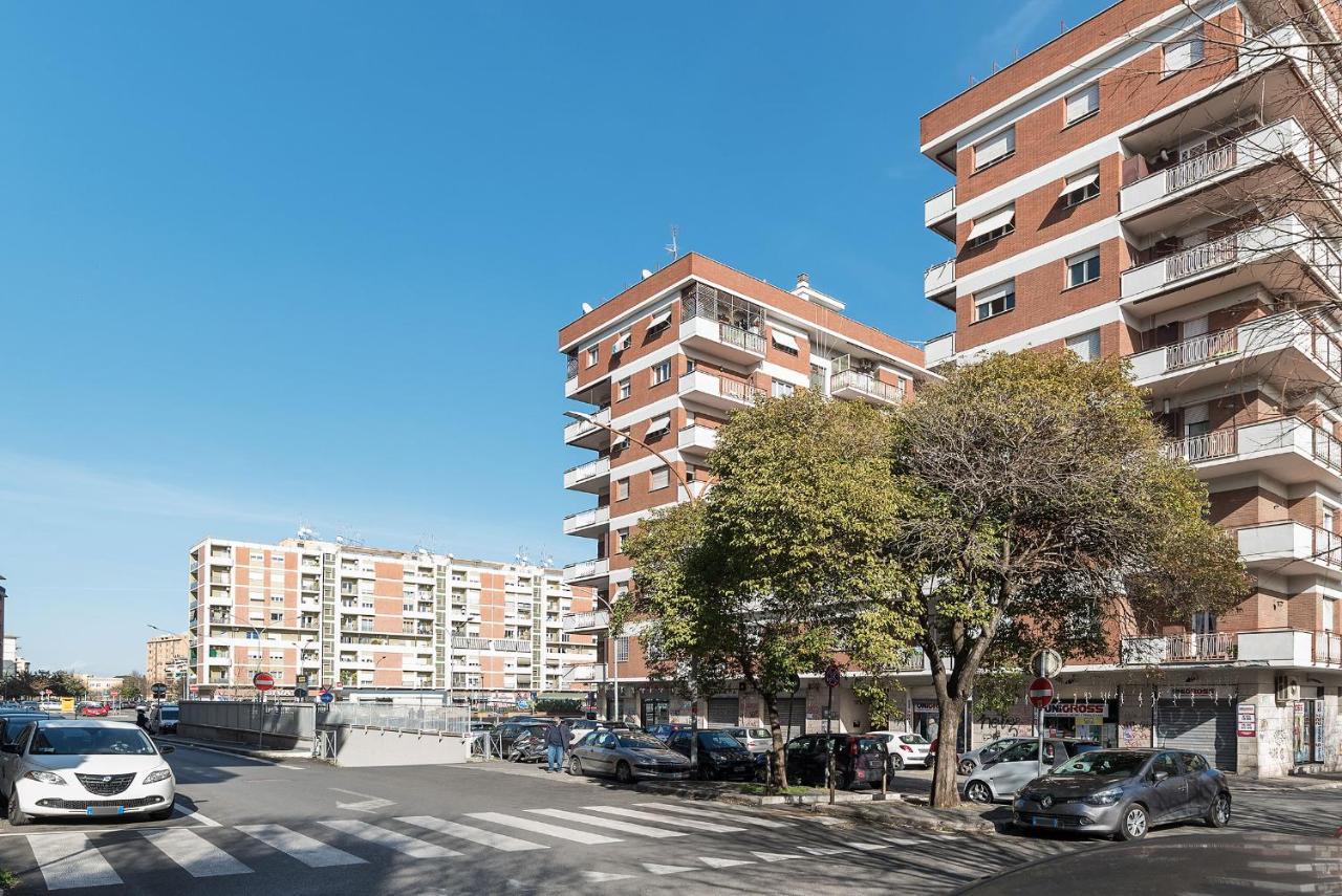 Pigneto & Malatesta Subway Flat Rome Exterior photo